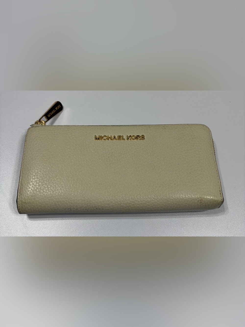 Michael Kors Jet Set Travel Pebbled Leather Continental Wristlet Wallet - Buff